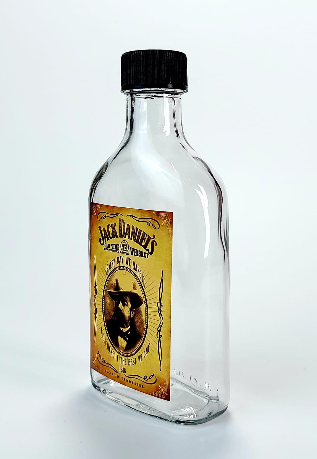 Retro Jack Wisky Yassı Şişe 200 ml Başarılı Sepete Eklendi